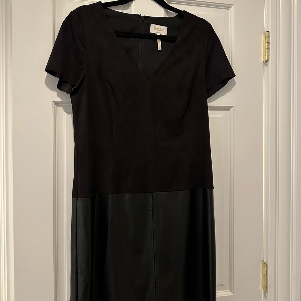 Laundry By Shelli Segal Black Midi Dress